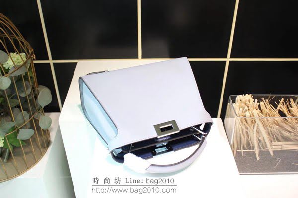 FENDI女包 中型款手提包 單手挽和可拆卸肩帶 淺藍色小牛皮 芬迪肩背女包  fdz2196